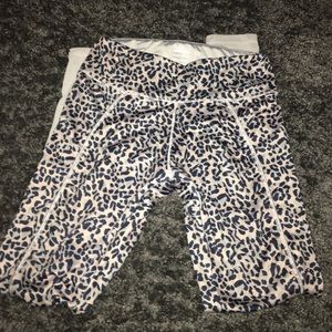 2(X)ist cheetah print leggings